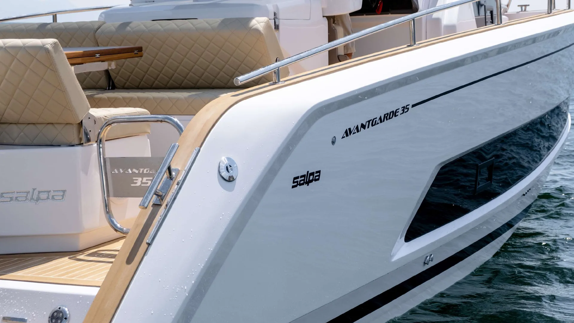 Avangarde 35 — photo 7 location yacht Monaco