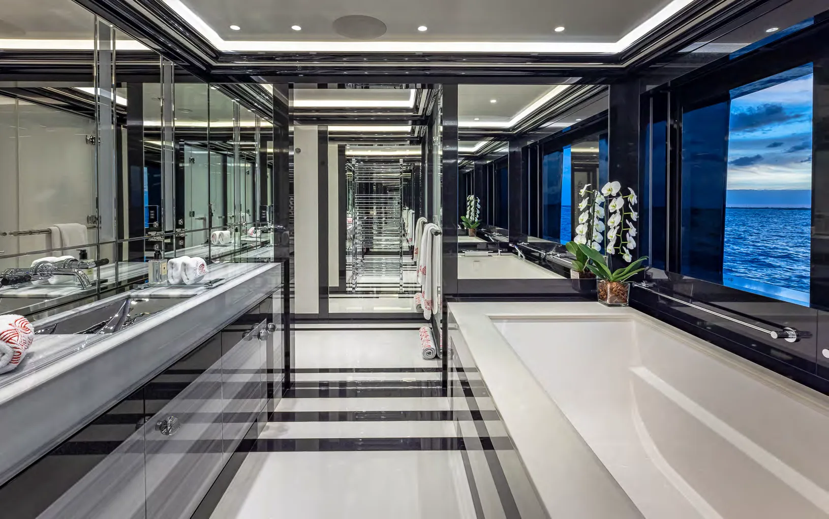 OKTO — photo 10 location yacht Monaco