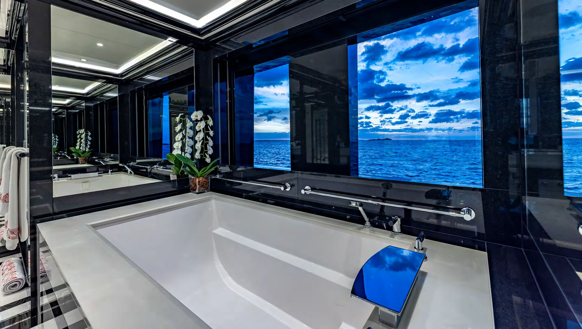 OKTO — photo 11 location yacht Monaco