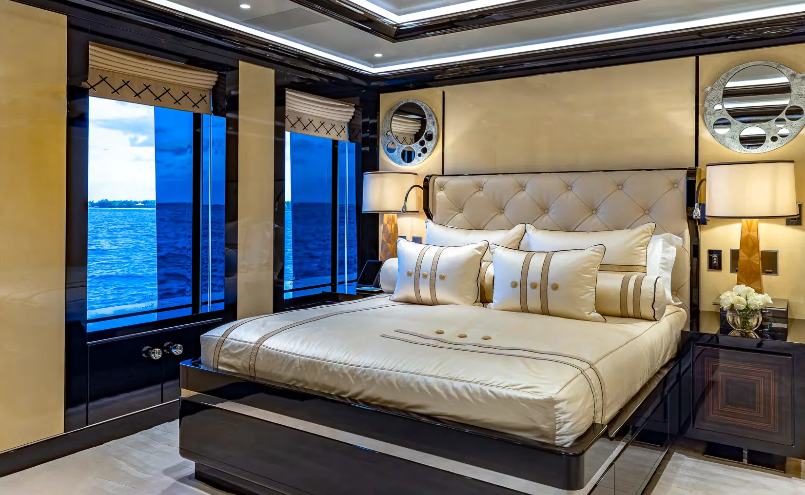 OKTO — photo 12 location yacht Monaco