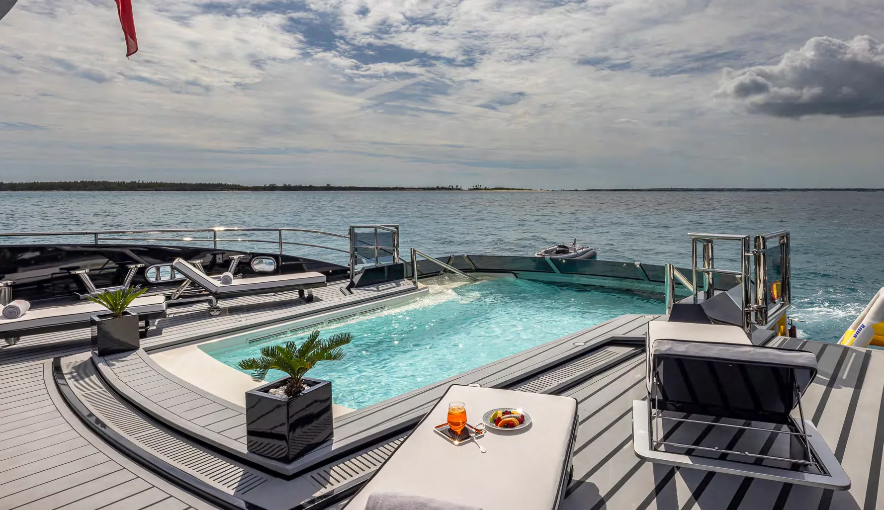 OKTO — photo 32 location yacht Monaco