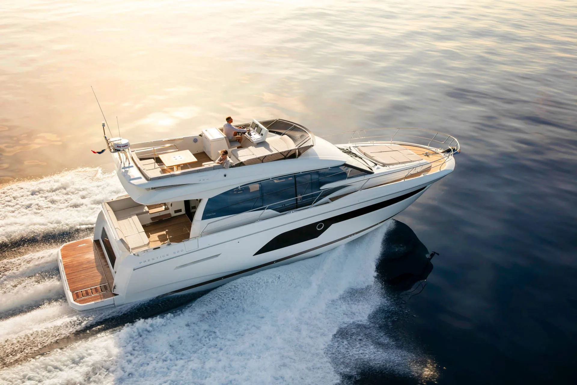 Prestige 520 Fly — location yacht Monaco