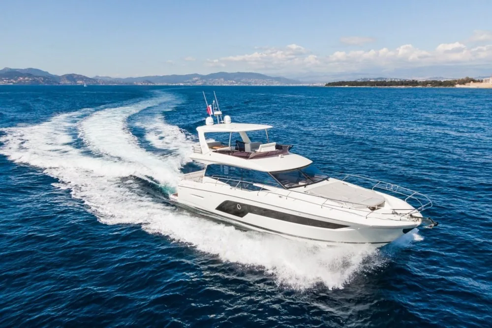 Prestige 590 — photo 2 location yacht Monaco