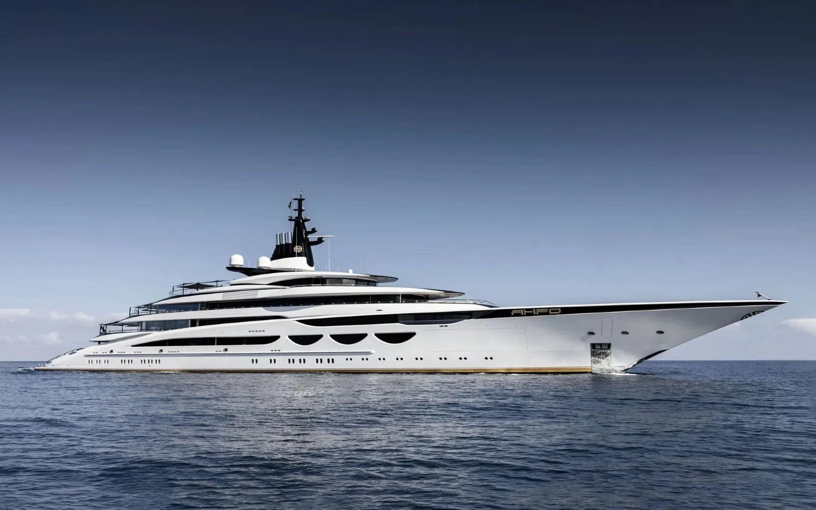 AHPO - photo 2 yacht charter Monaco