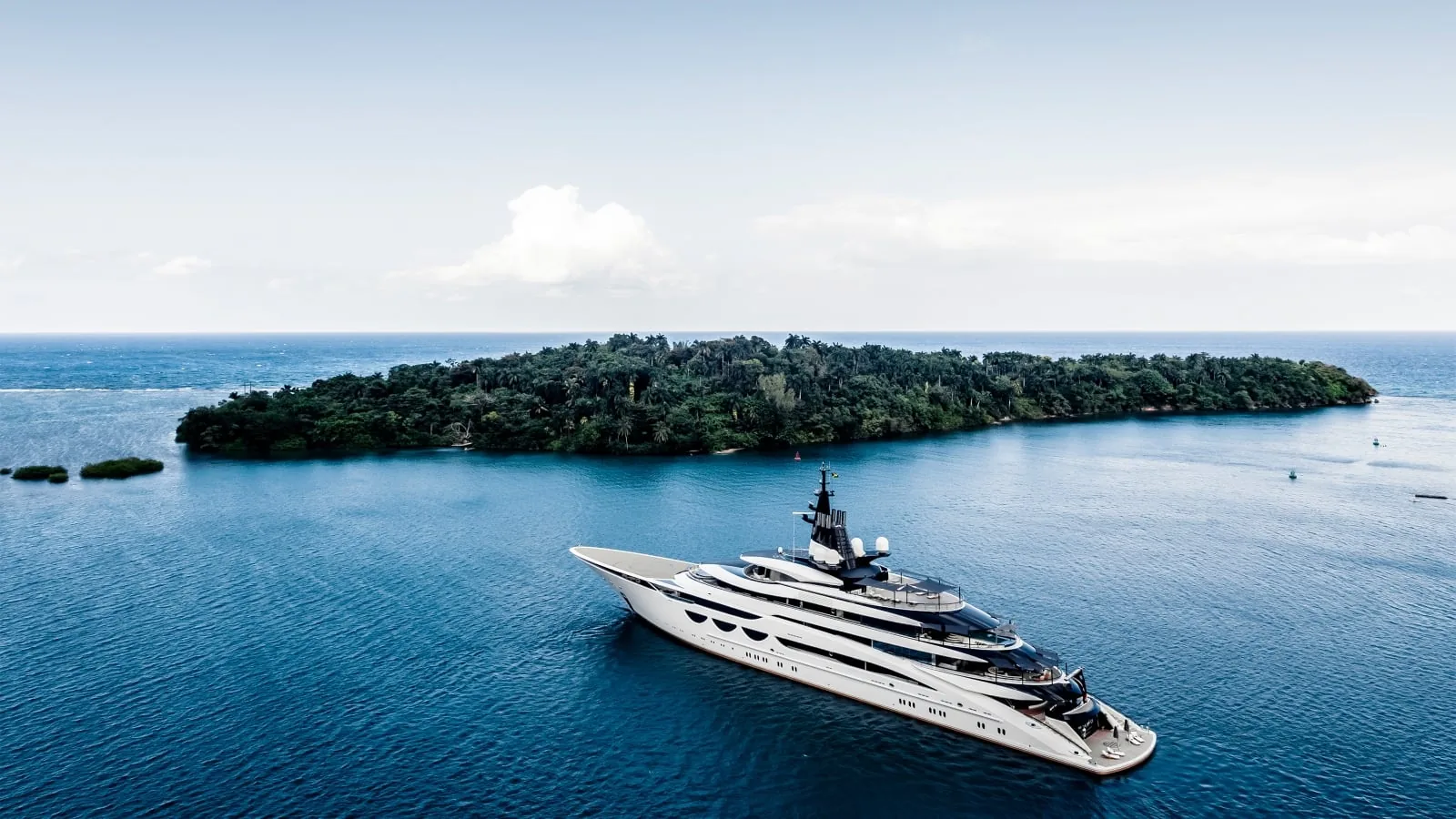 AHPO - photo 3 yacht charter Monaco