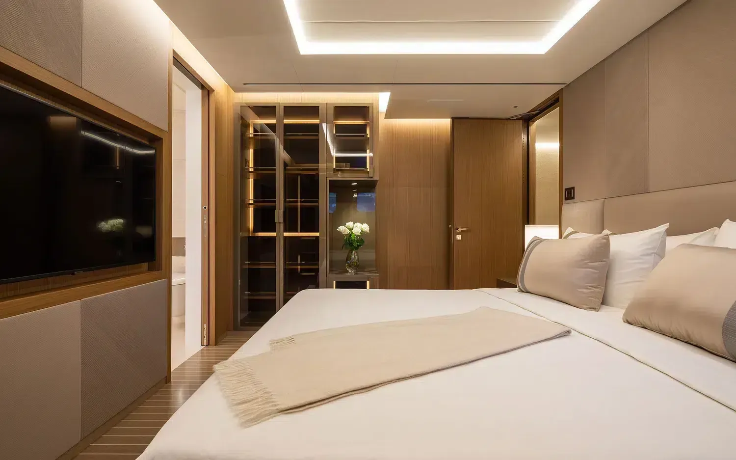 ALFA - photo 30 yacht charter Monaco