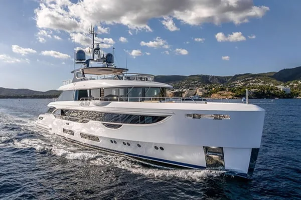 ALPHA WAVES - yacht charter Monaco