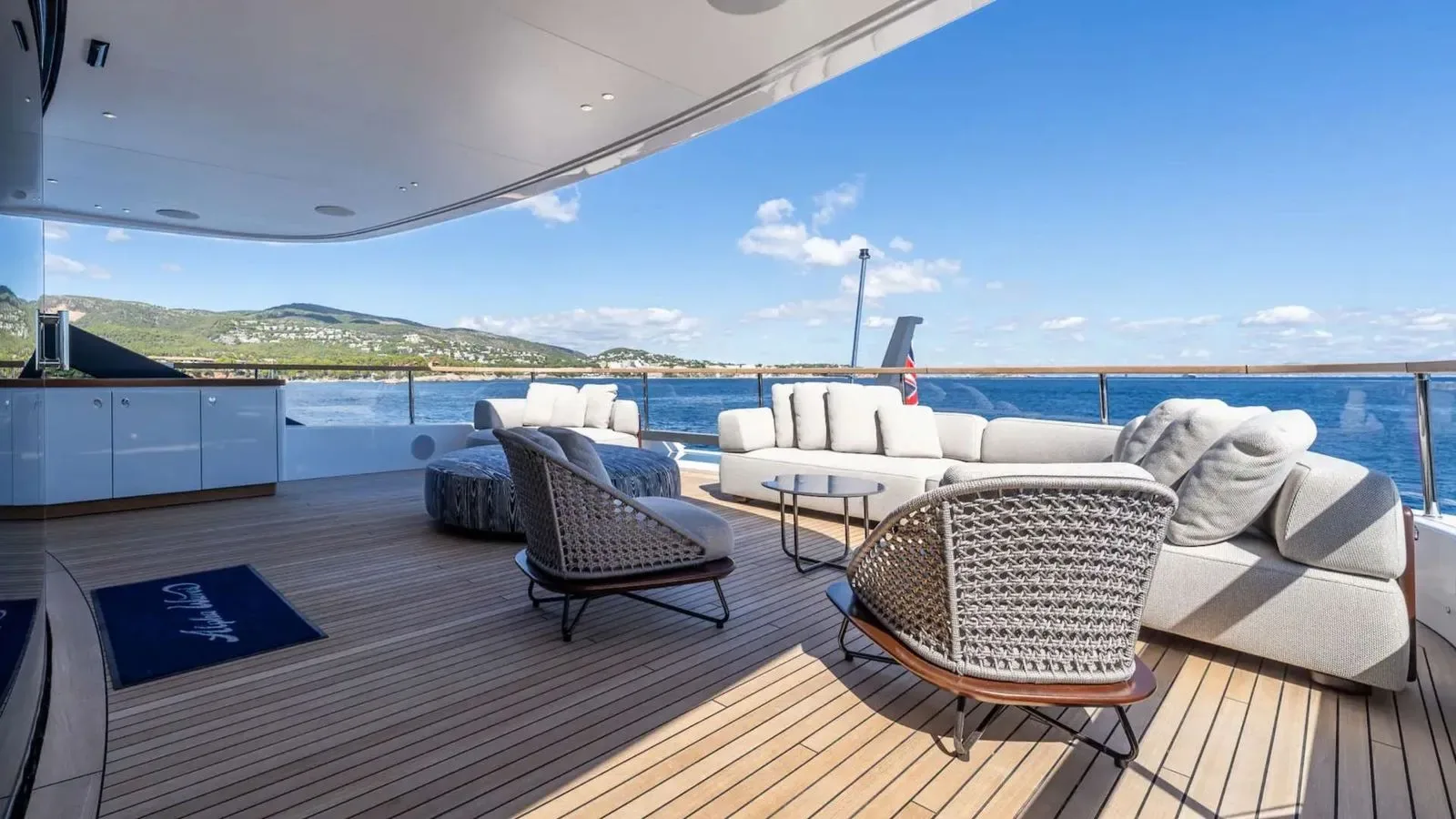 ALPHA WAVES - photo 15 yacht charter Monaco