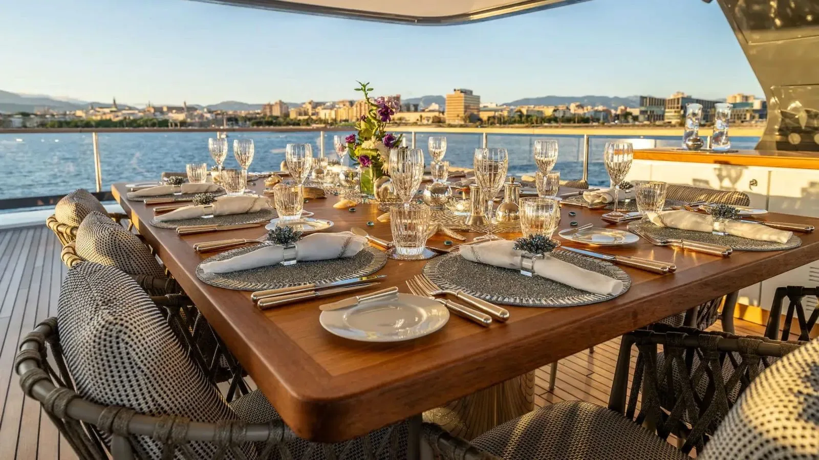 ALPHA WAVES - photo 20 yacht charter Monaco