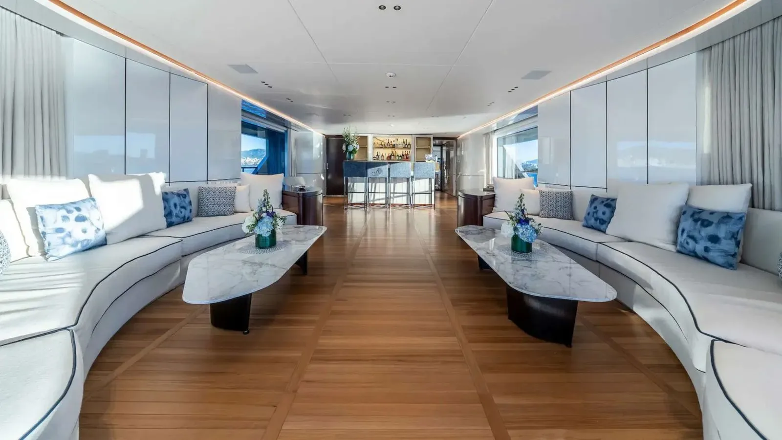 ALPHA WAVES - photo 29 yacht charter Monaco