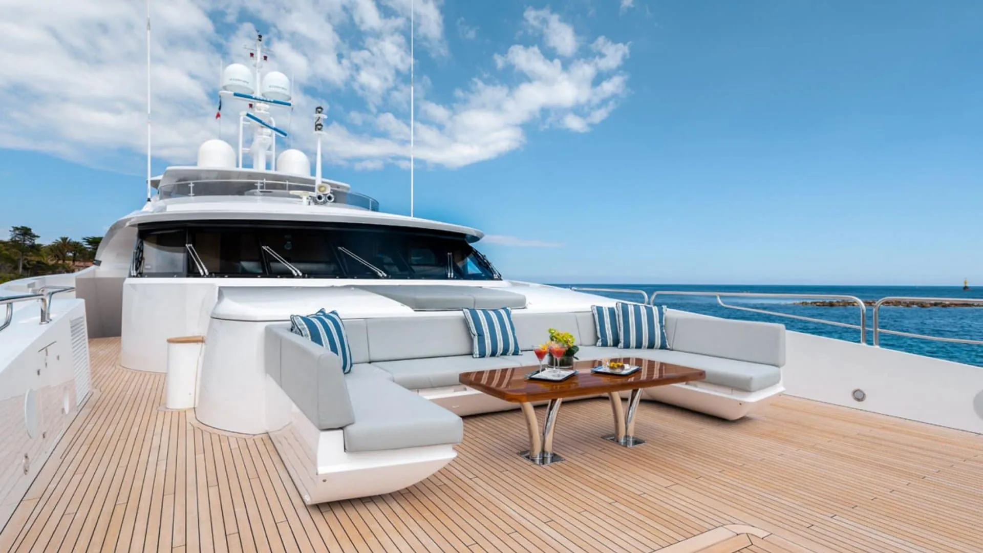 ARADOS - photo 11 yacht charter Monaco