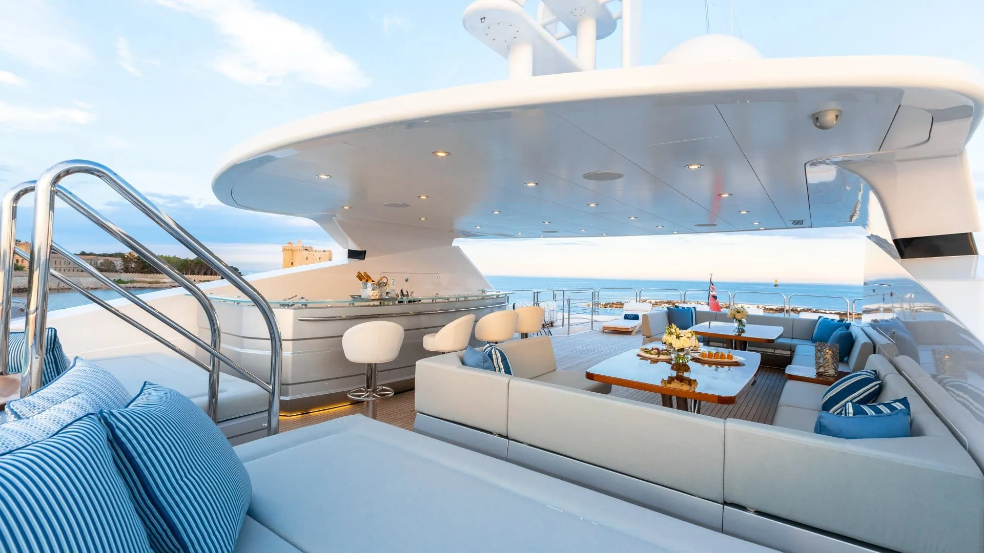 ARADOS - photo 15 yacht charter Monaco