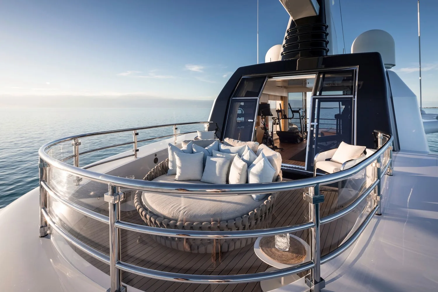 ARTISAN - photo 11 yacht charter Monaco