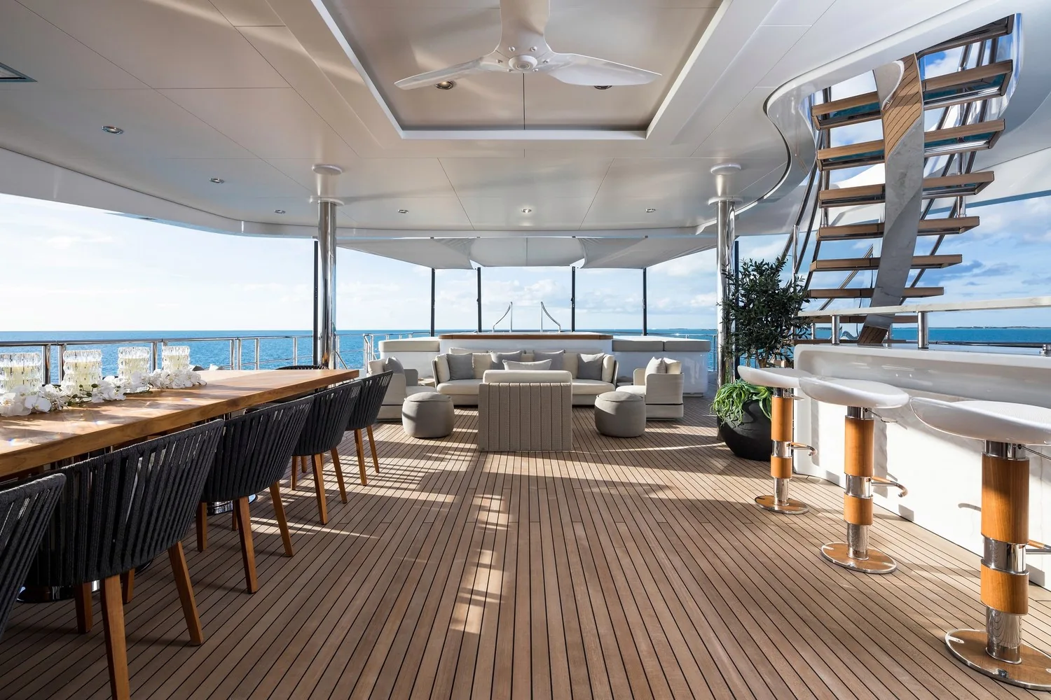 ARTISAN - photo 13 yacht charter Monaco