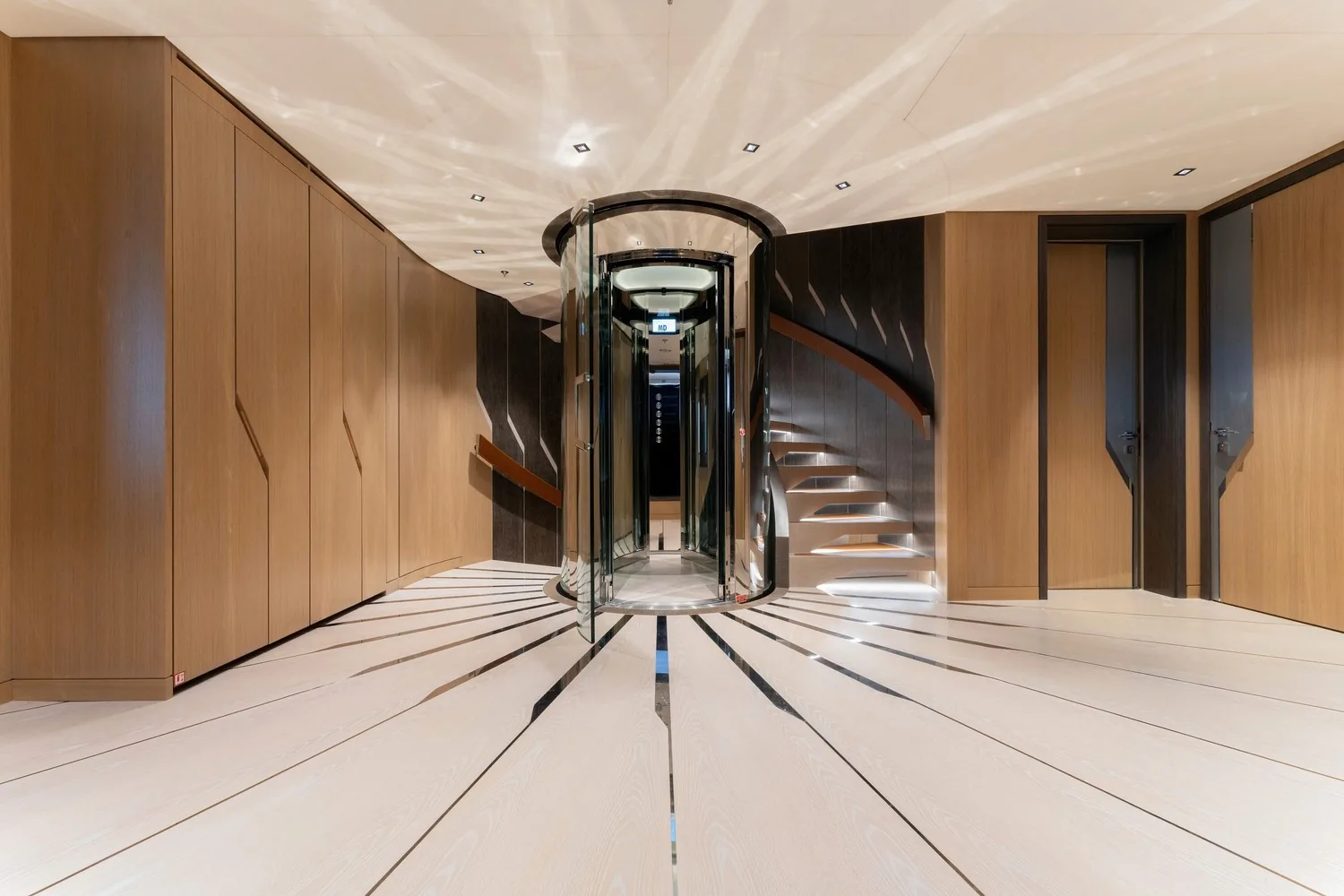 ARTISAN - photo 27 yacht charter Monaco