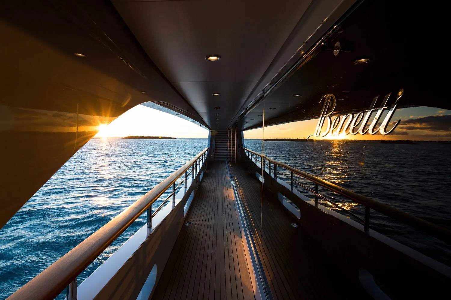 ARTISAN - photo 44 yacht charter Monaco