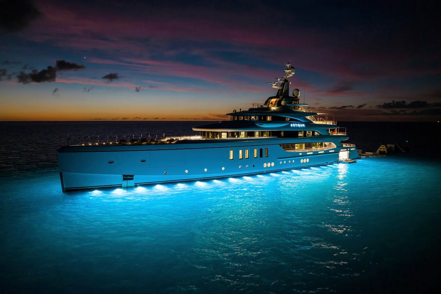 ARTISAN - photo 47 yacht charter Monaco