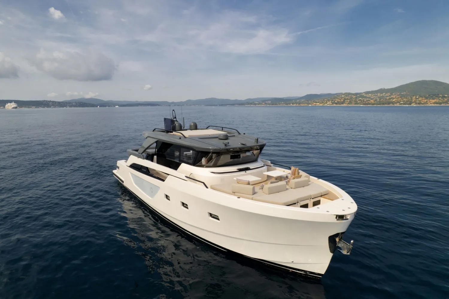 BLUEGAME BGX63 - photo 5 yacht charter Monaco