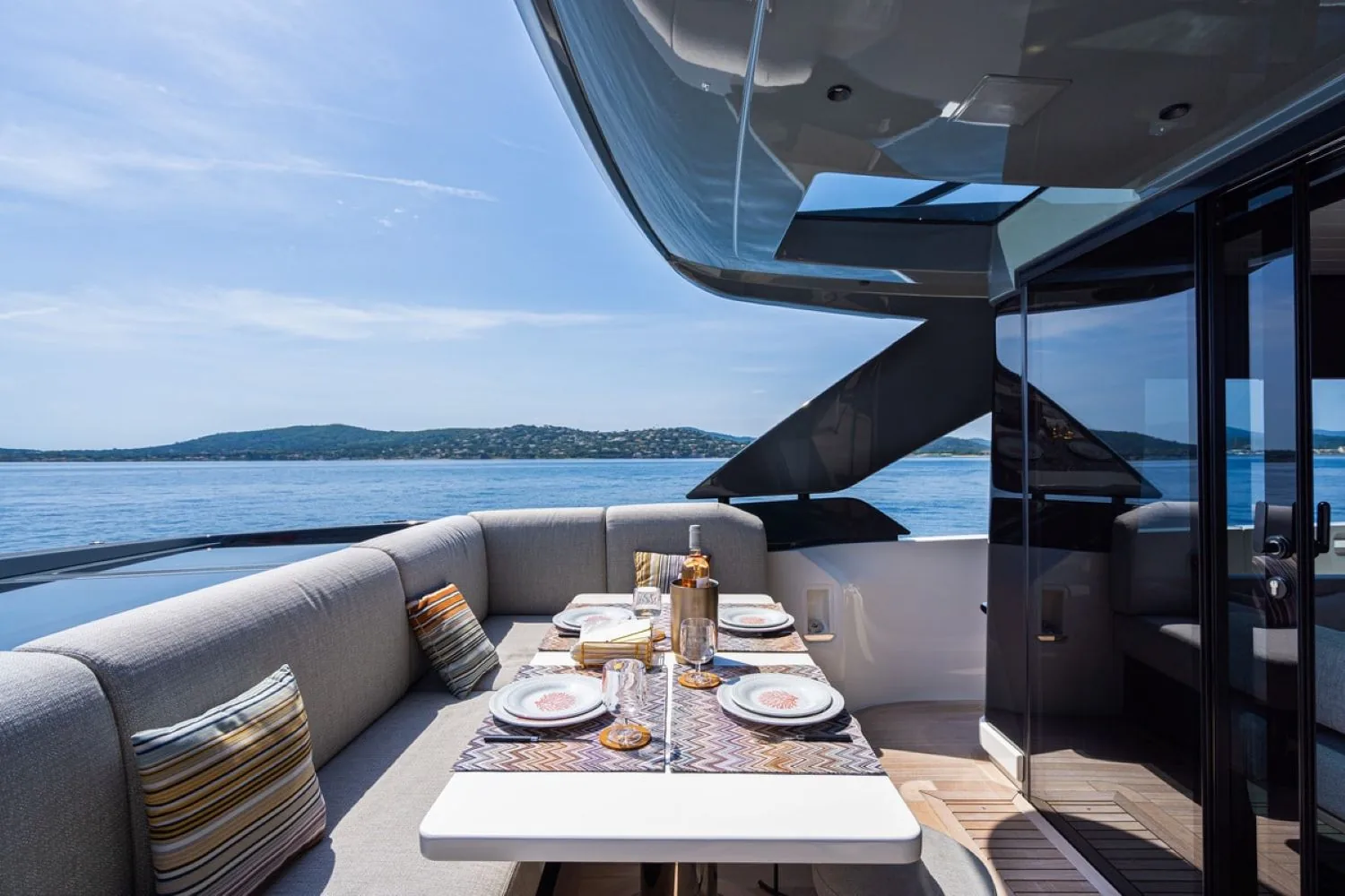 BLUEGAME BGX63 - photo 7 yacht charter Monaco