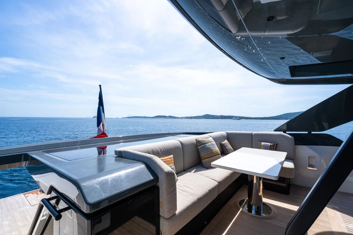 BLUEGAME BGX63 - photo 12 yacht charter Monaco