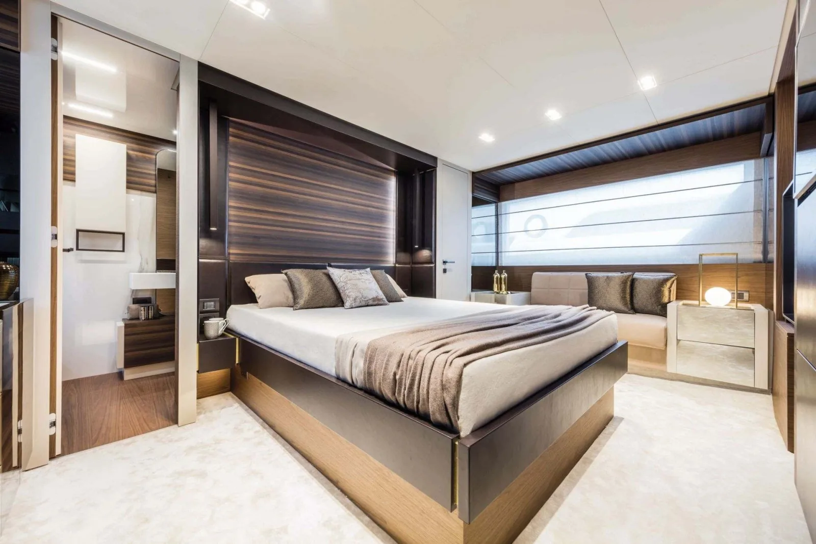 CARE ONE - photo 12 yacht charter Monaco