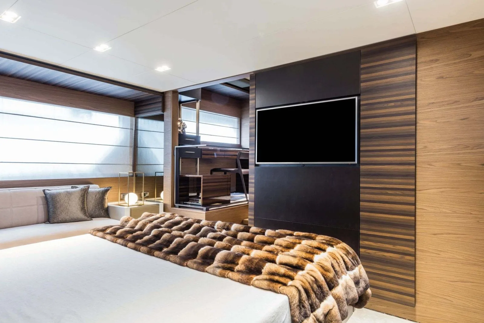 CARE ONE - photo 15 yacht charter Monaco