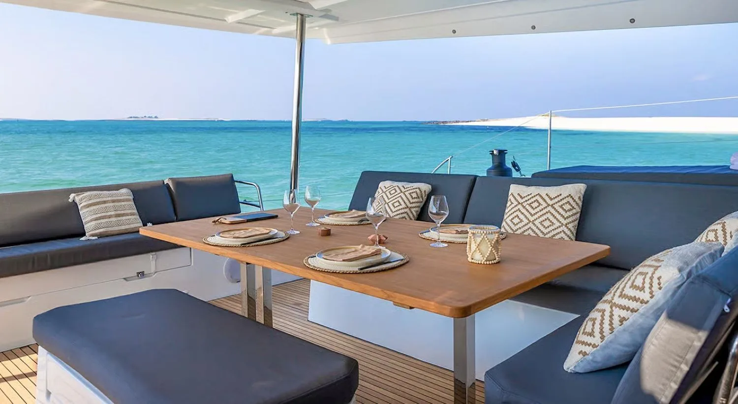 CATAMARAN AURA 51 - photo 7 yacht charter Monaco