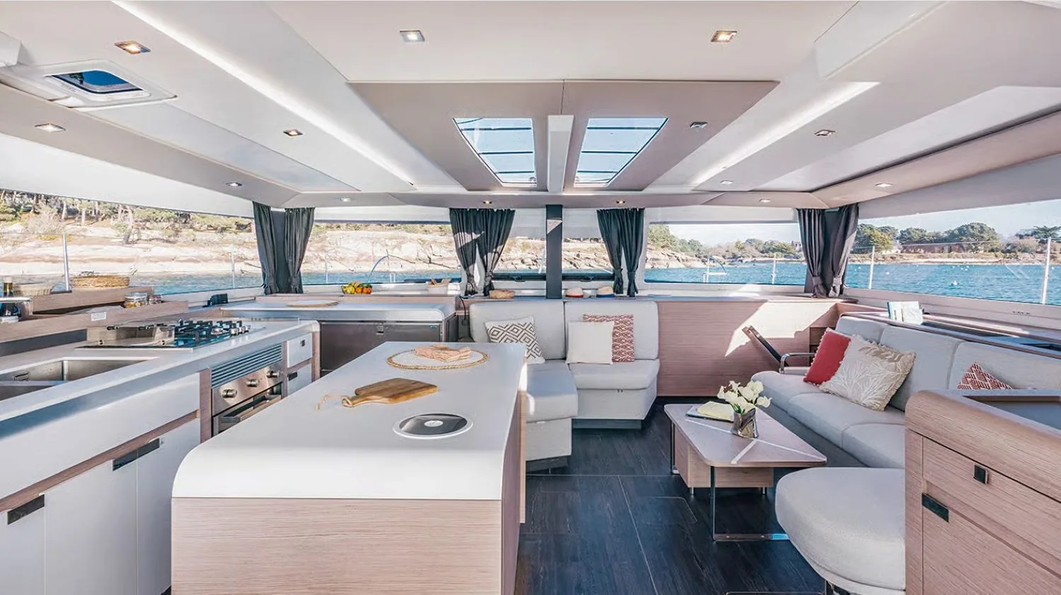 CATAMARAN AURA 51 - photo 10 yacht charter Monaco