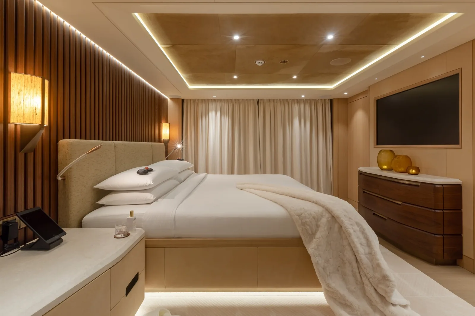 COME TOGETHER - photo 27 yacht charter Monaco