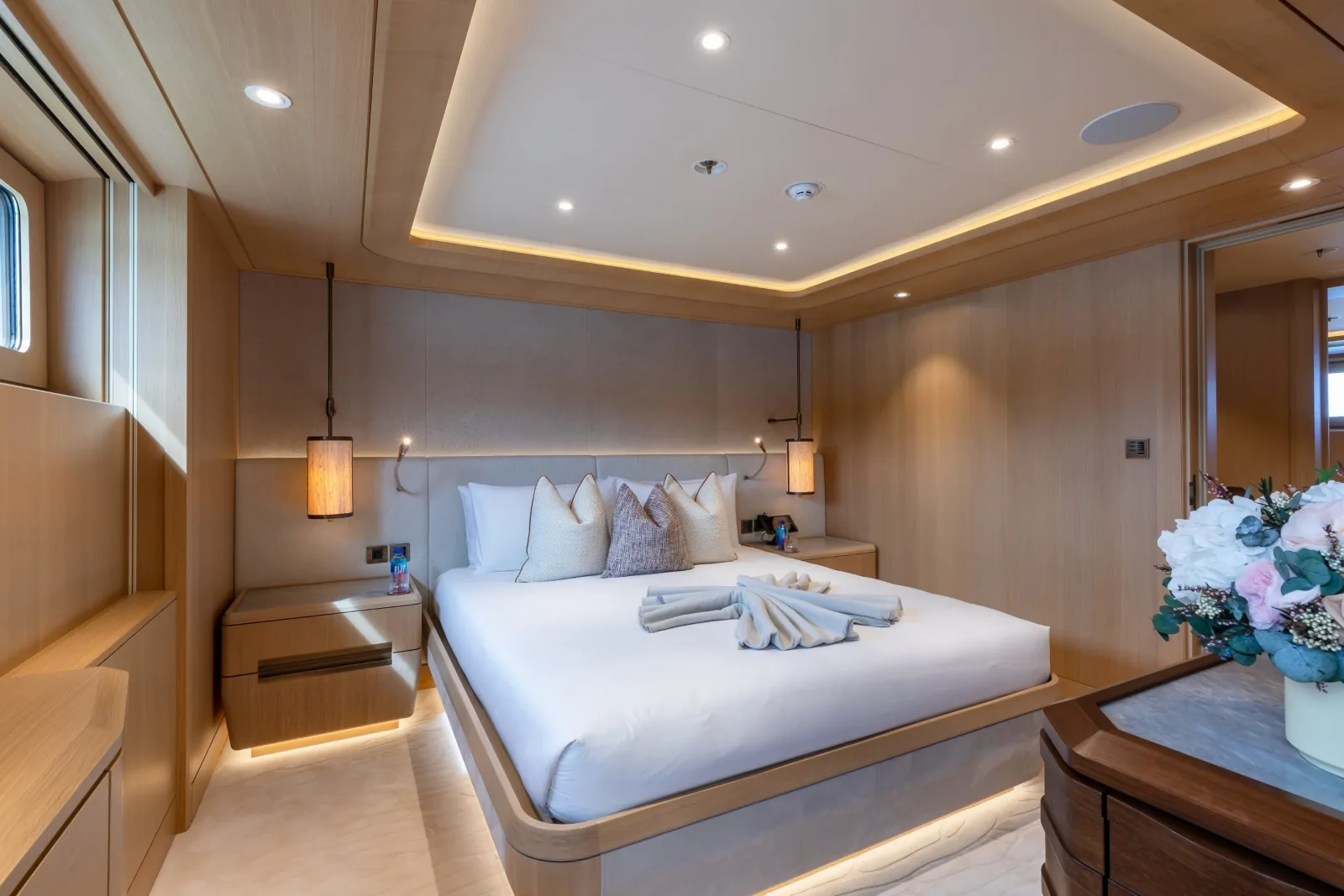 COME TOGETHER - photo 36 yacht charter Monaco