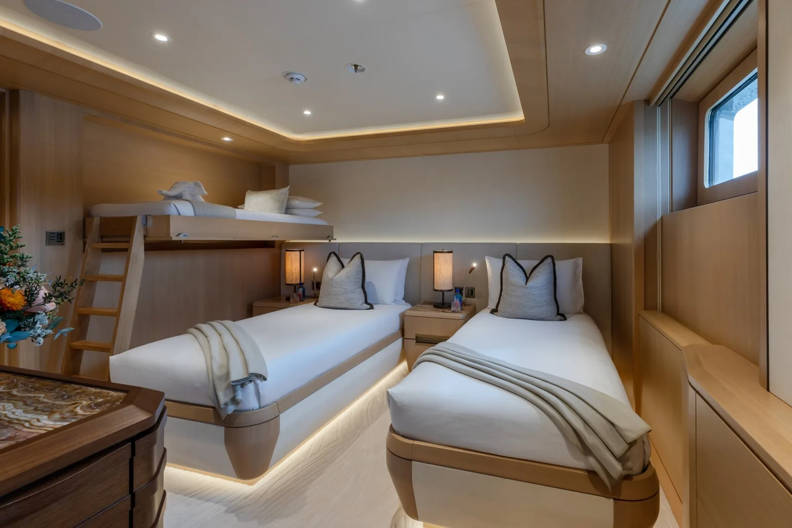 COME TOGETHER - photo 40 yacht charter Monaco