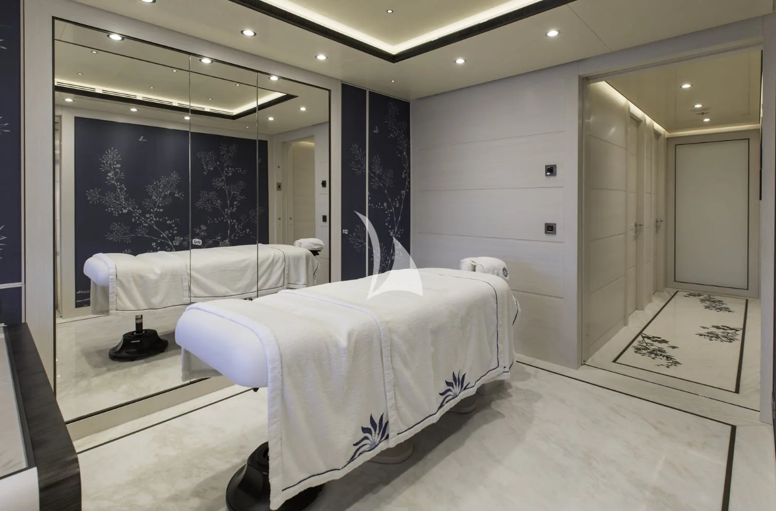 DAR - photo 53 yacht charter Monaco