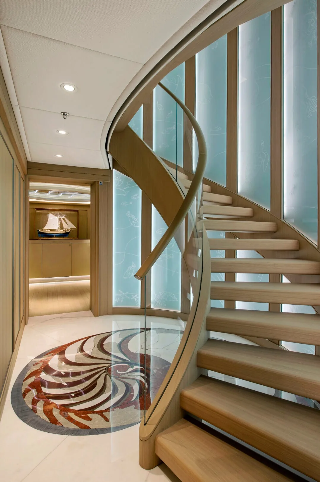 DREAM - photo 16 yacht charter Monaco