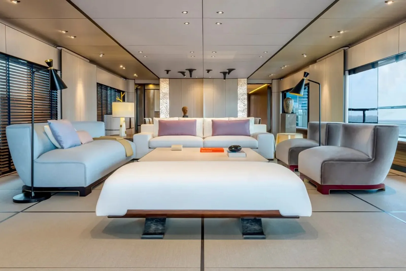 ENDEAVOUR 2 - photo 5 yacht charter Monaco