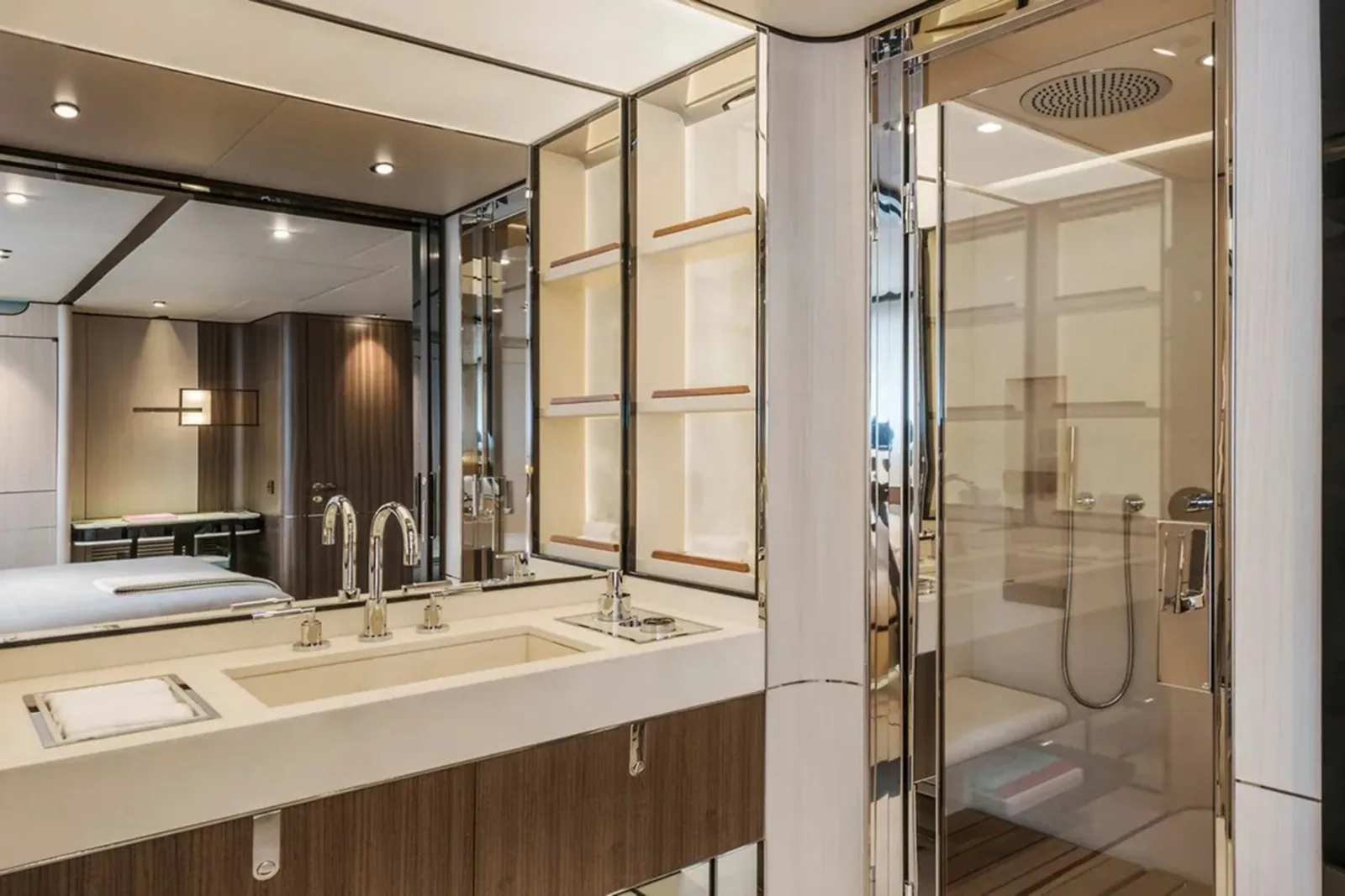 ENDEAVOUR 2 - photo 8 yacht charter Monaco
