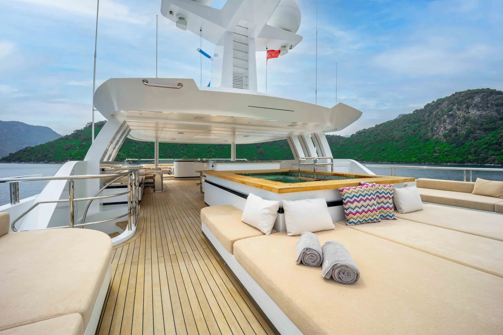FORTUNA - photo 9 yacht charter Monaco