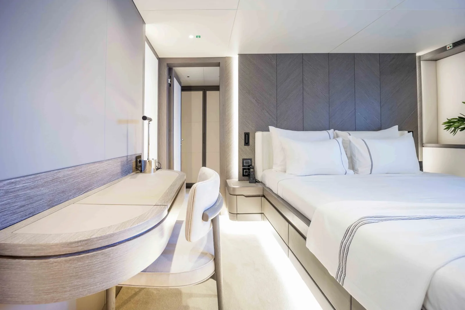 FORTUNA - photo 28 yacht charter Monaco