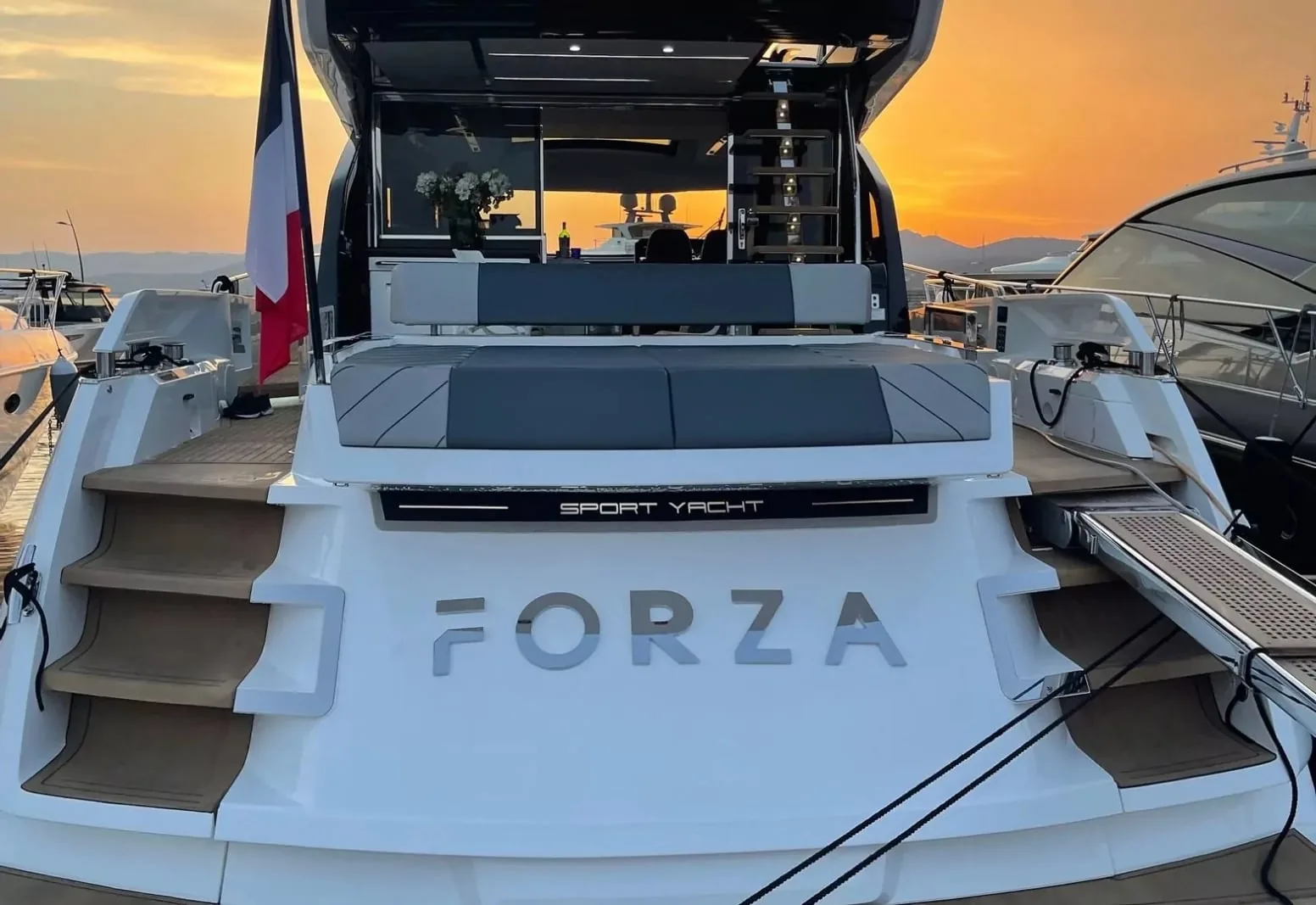 FORZA - photo 6 yacht charter Monaco