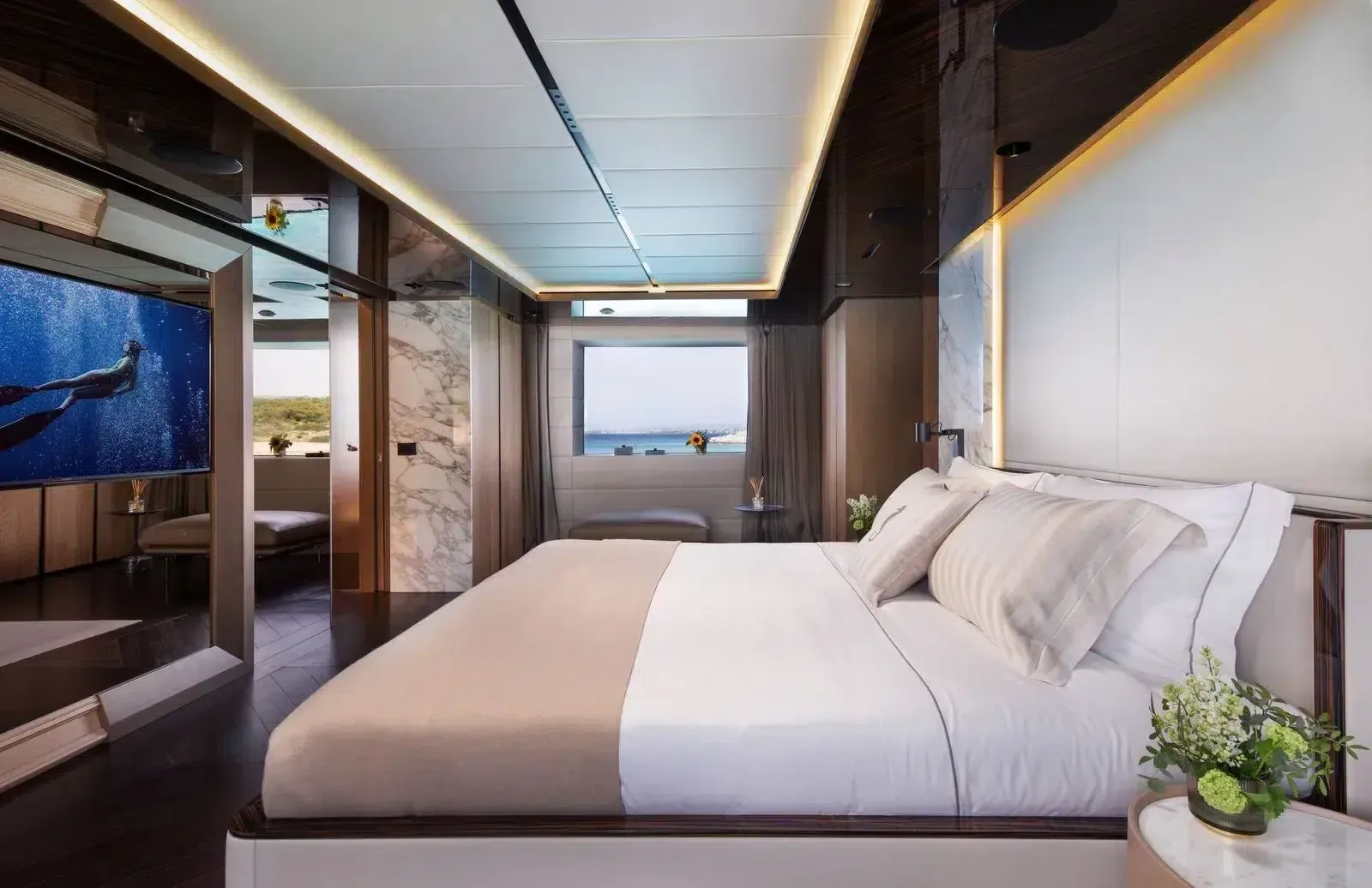 GECO - photo 32 yacht charter Monaco
