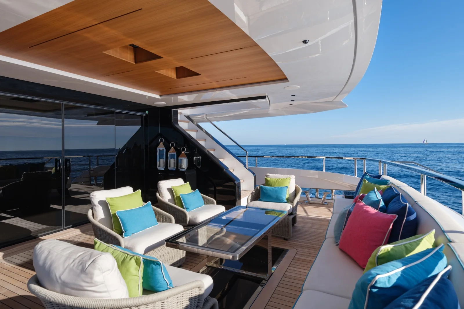 HALARA - photo 9 yacht charter Monaco