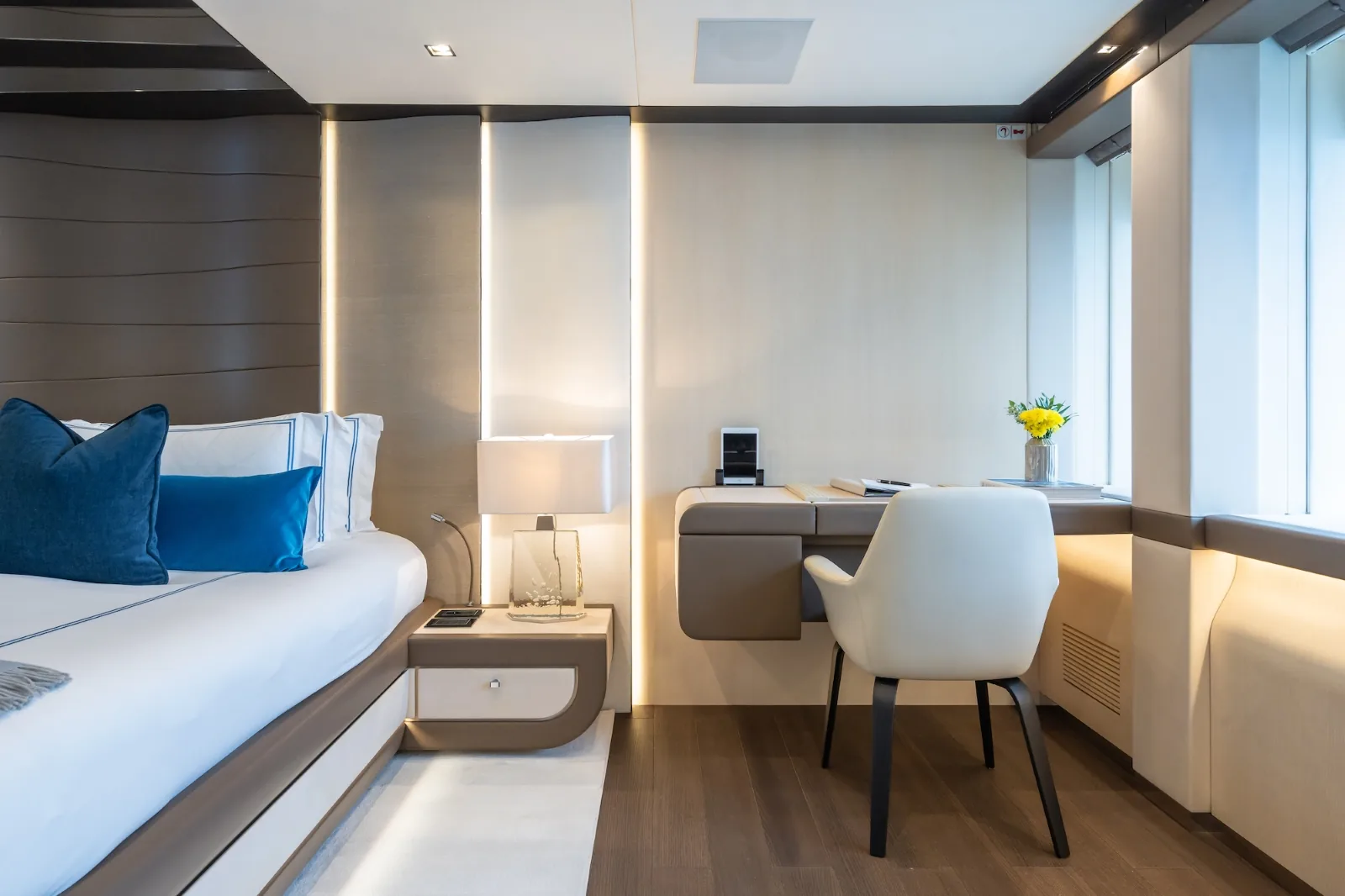 HALARA - photo 16 yacht charter Monaco
