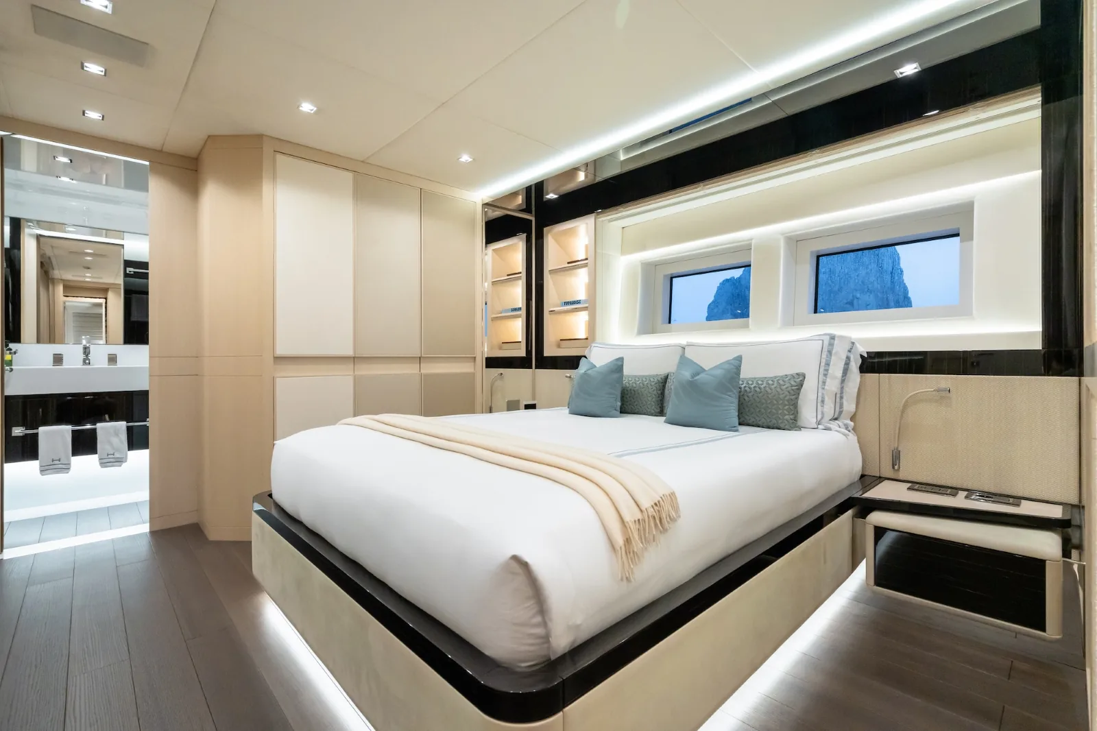 HALARA - photo 18 yacht charter Monaco