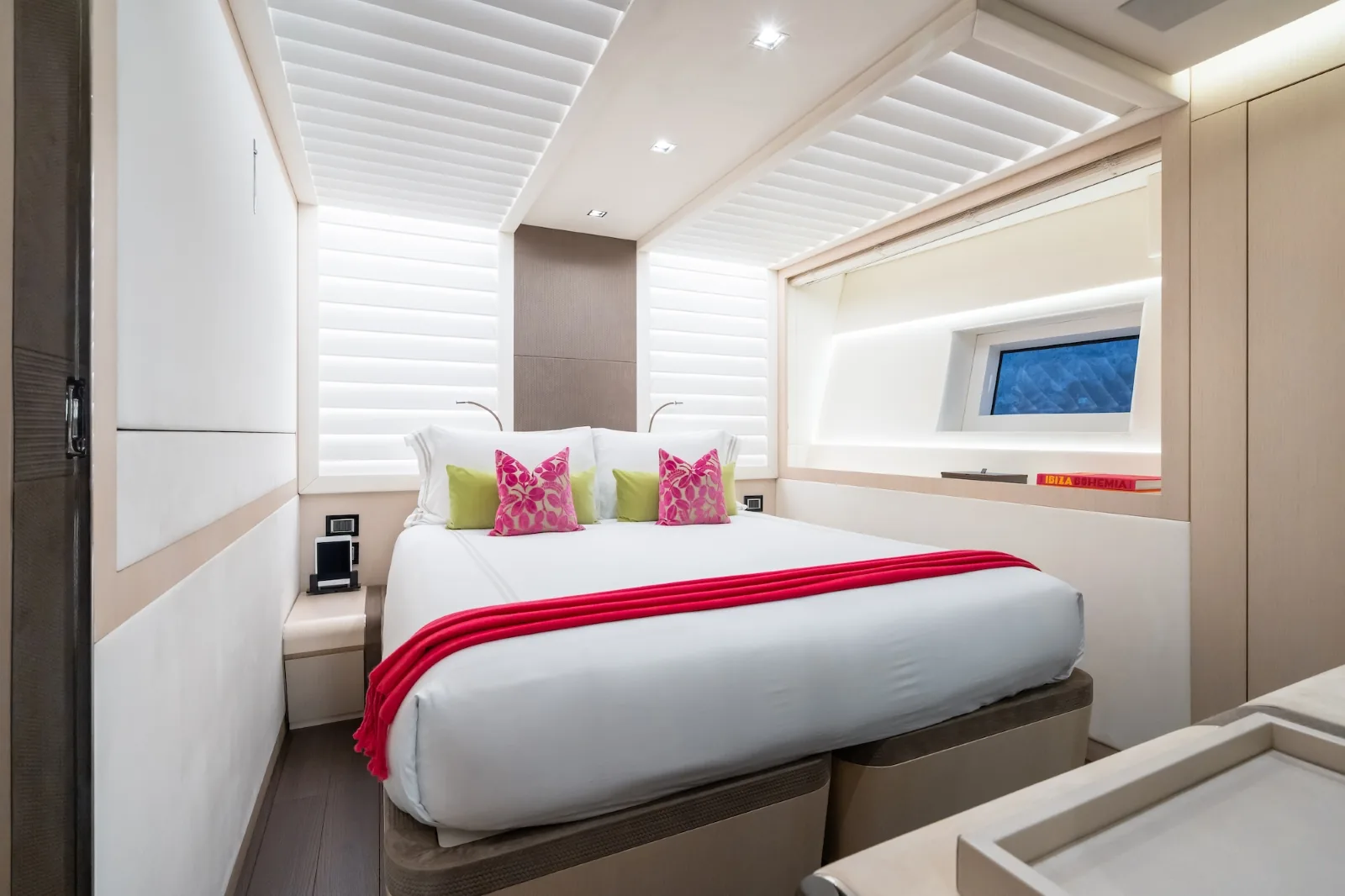 HALARA - photo 19 yacht charter Monaco