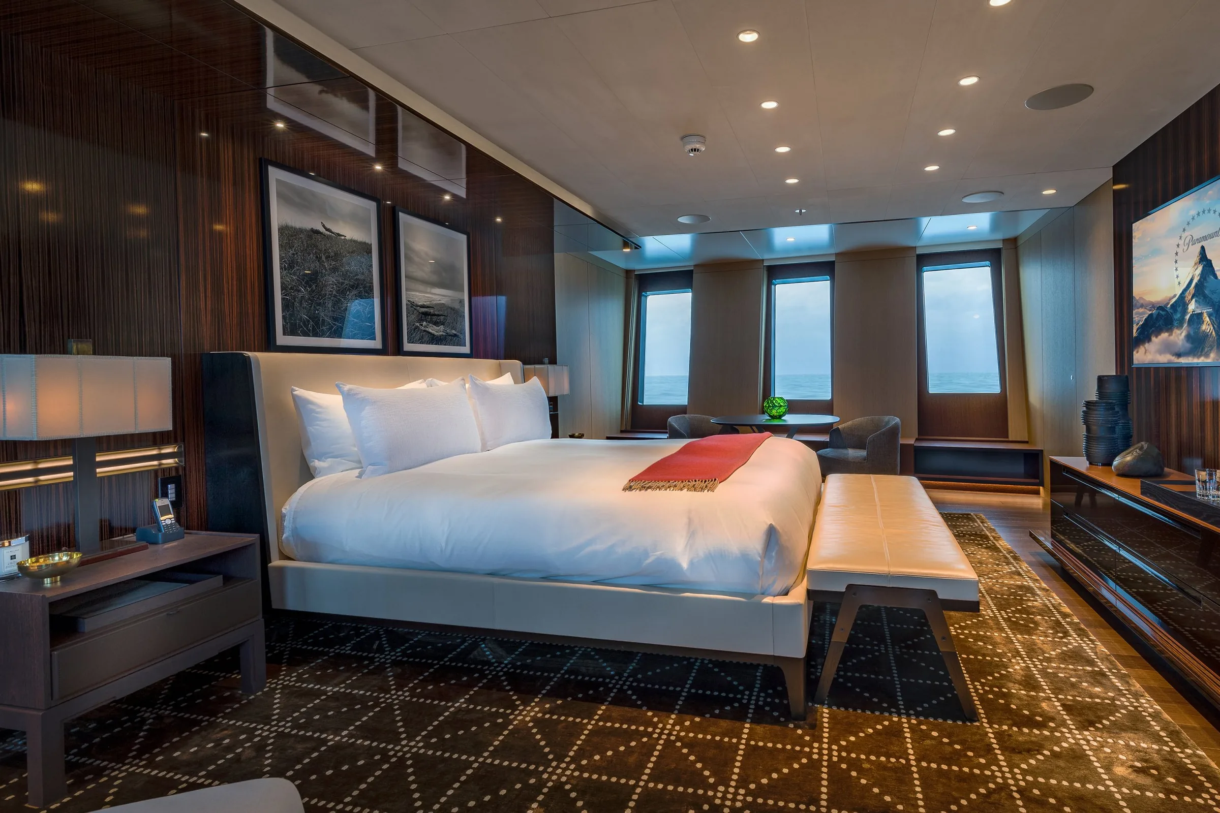 HALO - photo 3 yacht charter Monaco