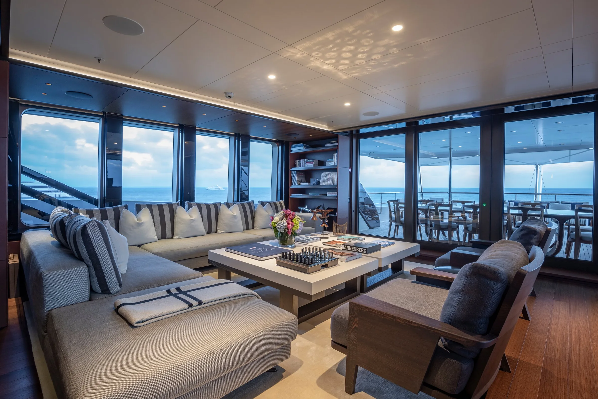 HALO - photo 6 yacht charter Monaco