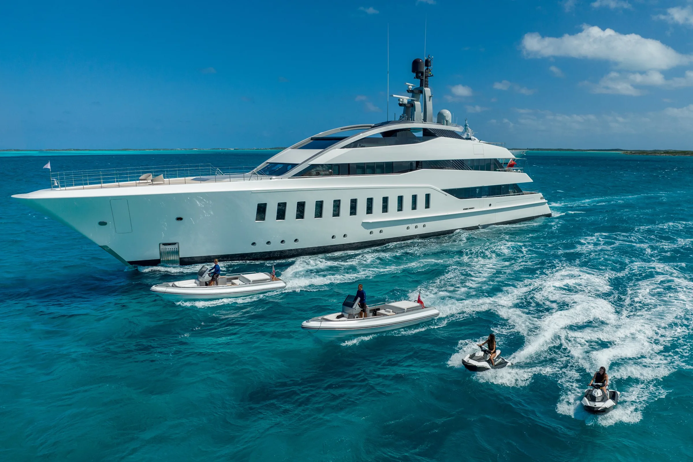 HALO - photo 13 yacht charter Monaco