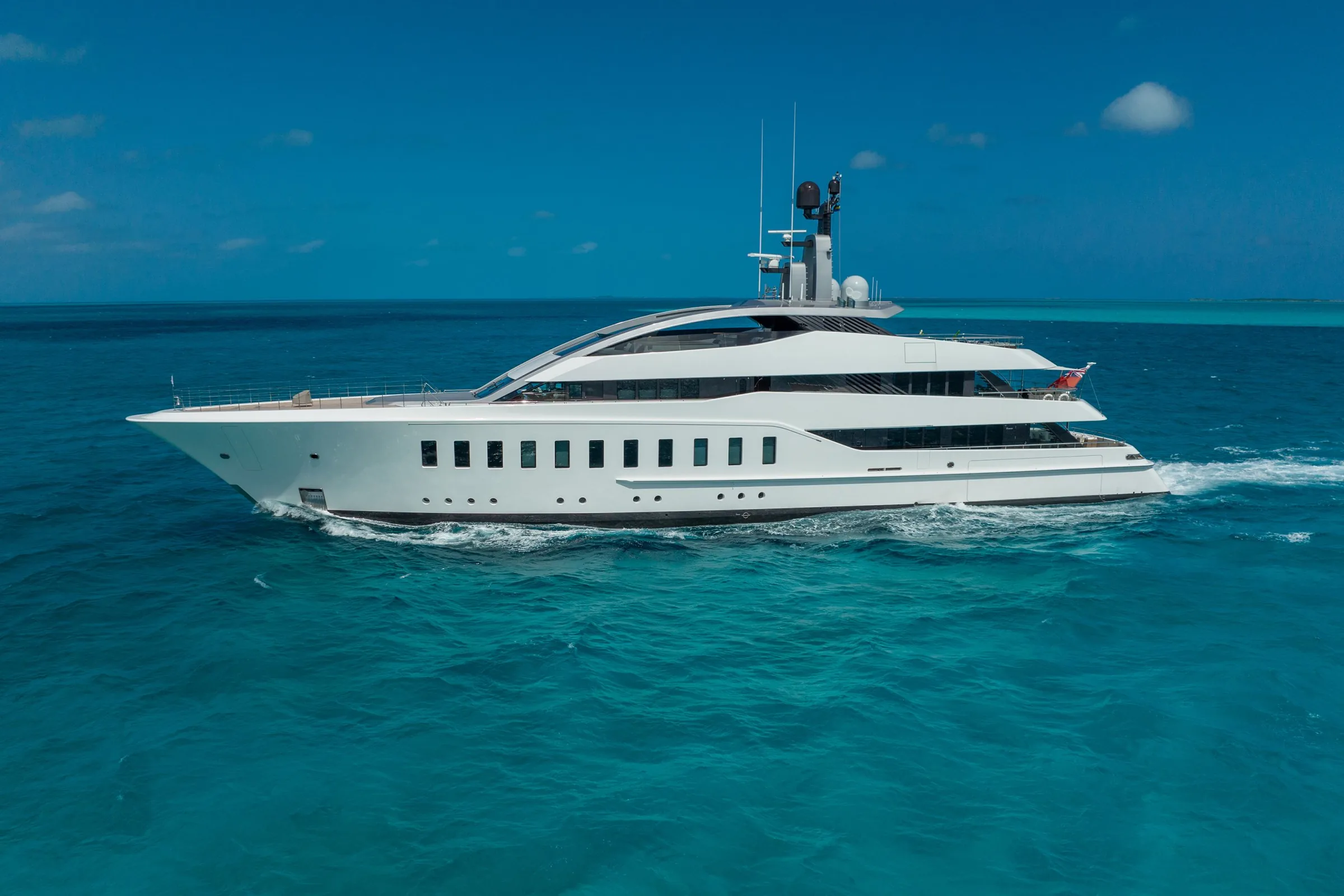 HALO - photo 14 yacht charter Monaco