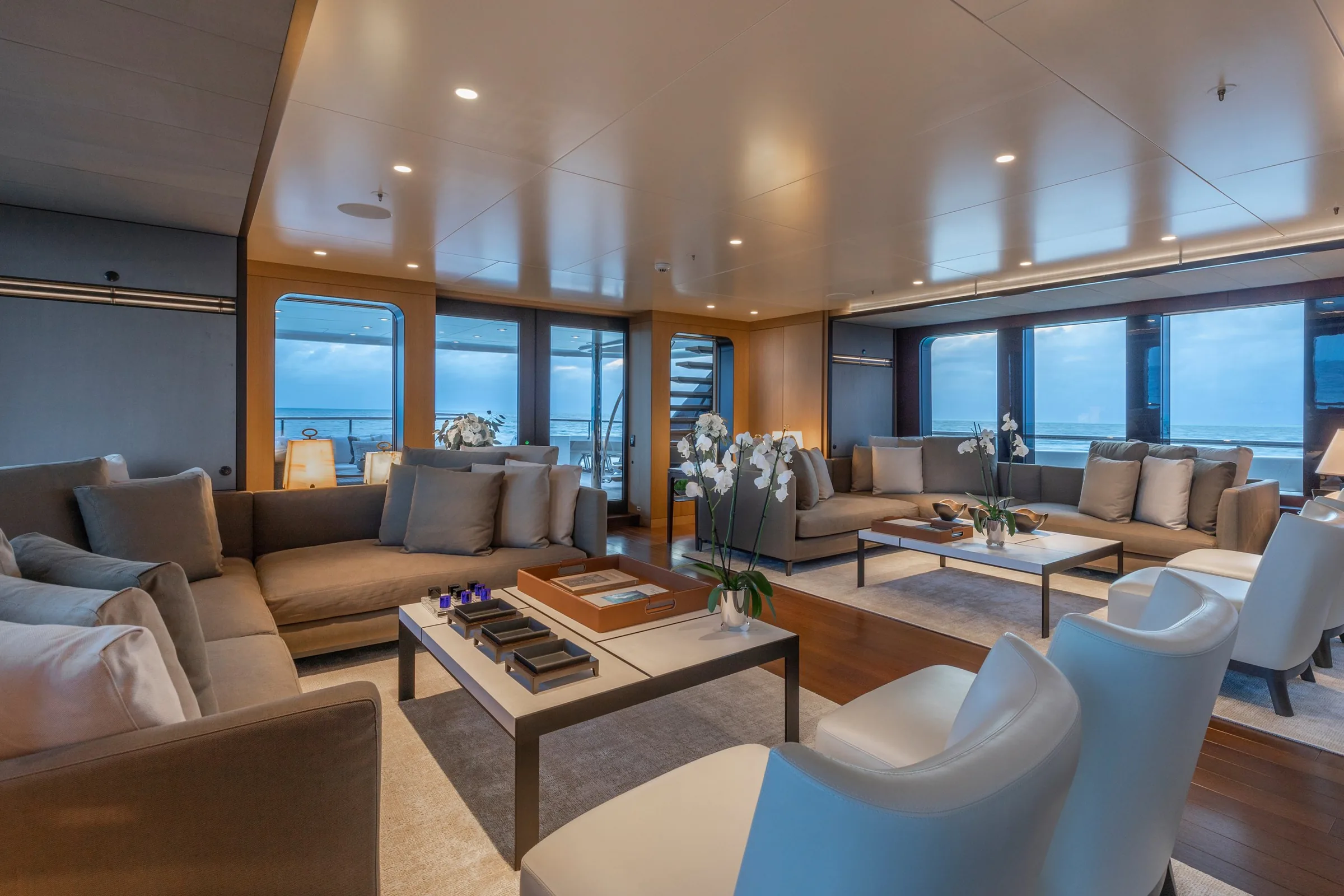HALO - photo 40 yacht charter Monaco