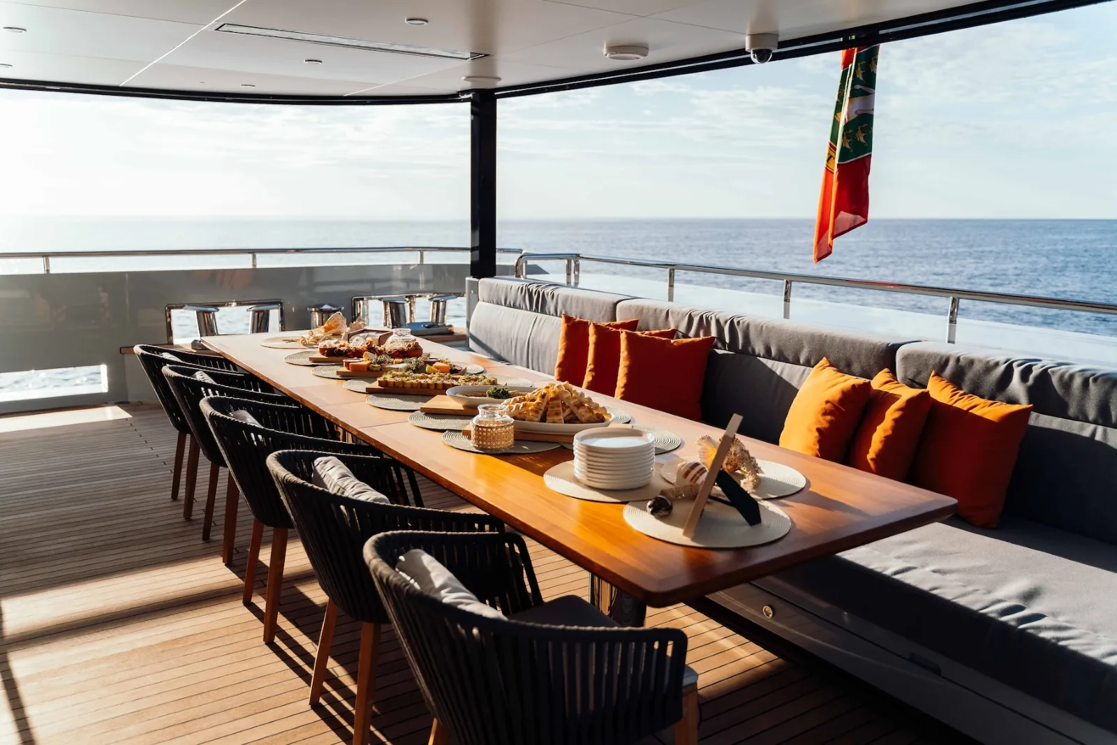 HEEUS - photo 16 yacht charter Monaco