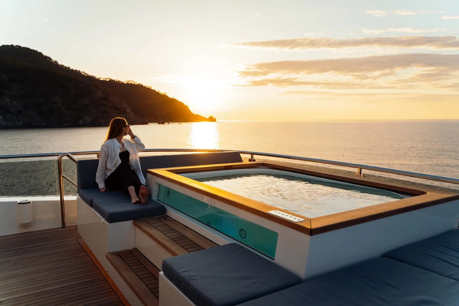 HEEUS - photo 19 yacht charter Monaco